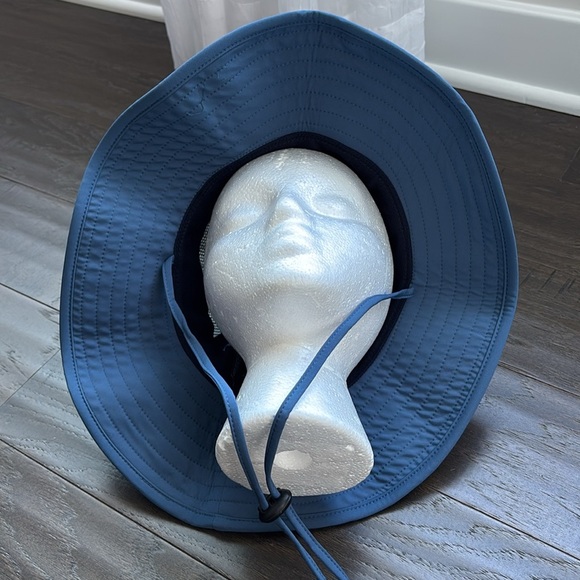 Salt Life Canton Boonie Bucket hat,vented,logo, adjustable headband & chin strap - Picture 6 of 11